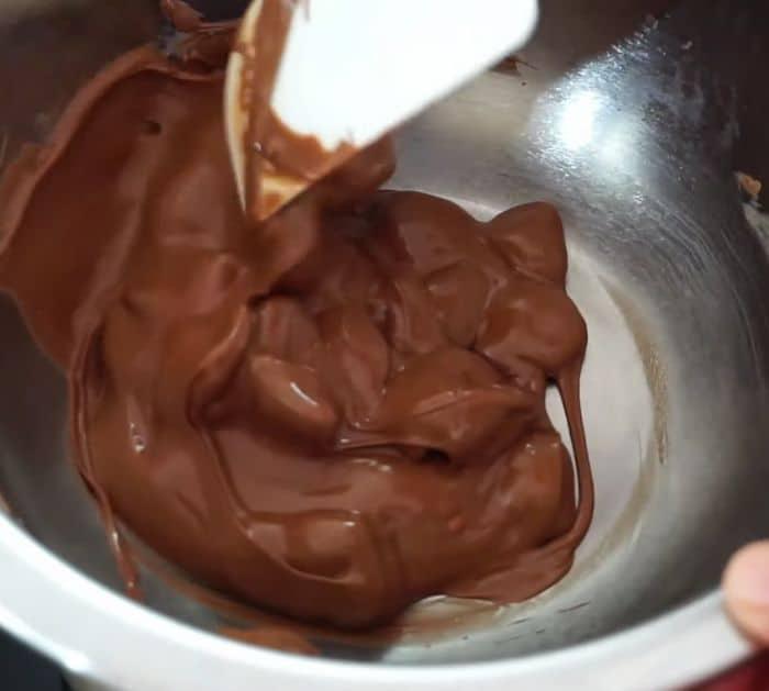 Easy To Make Copycat Bounty Bars