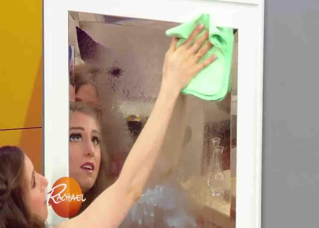 Wiping the mirror in an S pattern