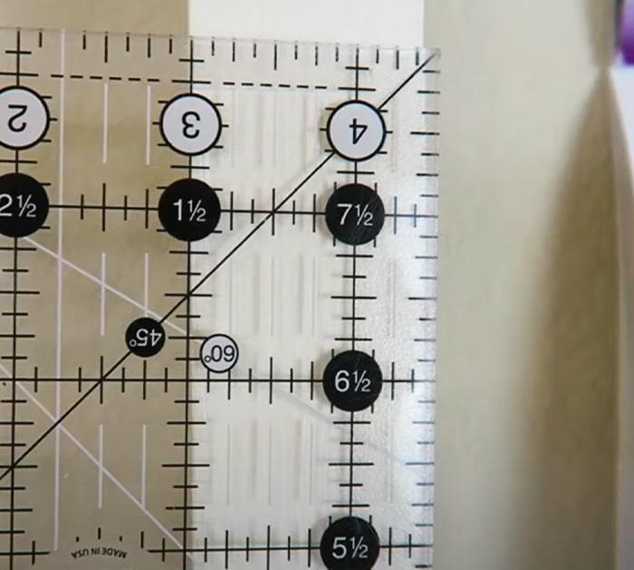 Use 3 Supplies To Make Quilt Ladder | DIY Furniture