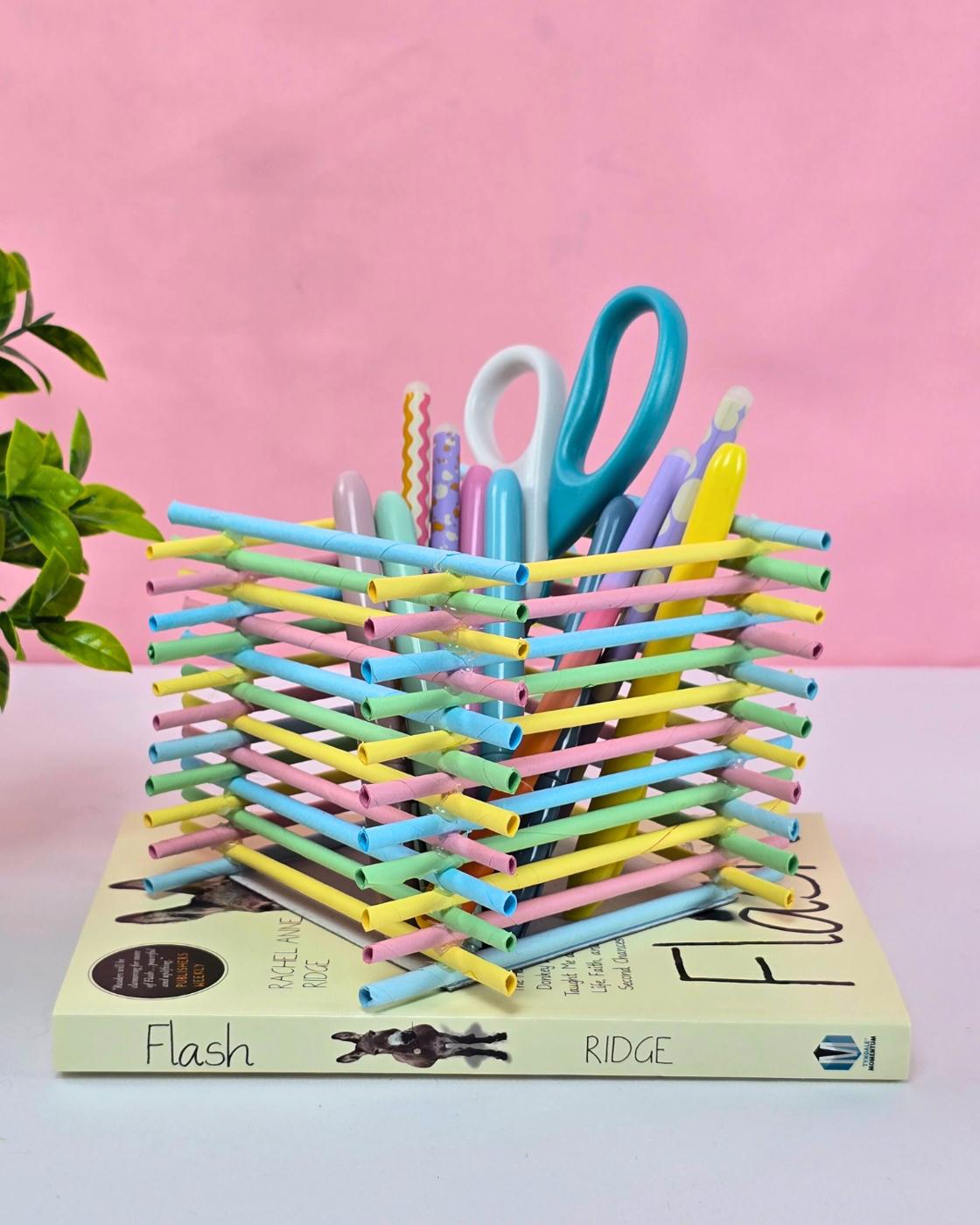 Easy Colored Paper Pen Holder — how to make colored paper pen holder