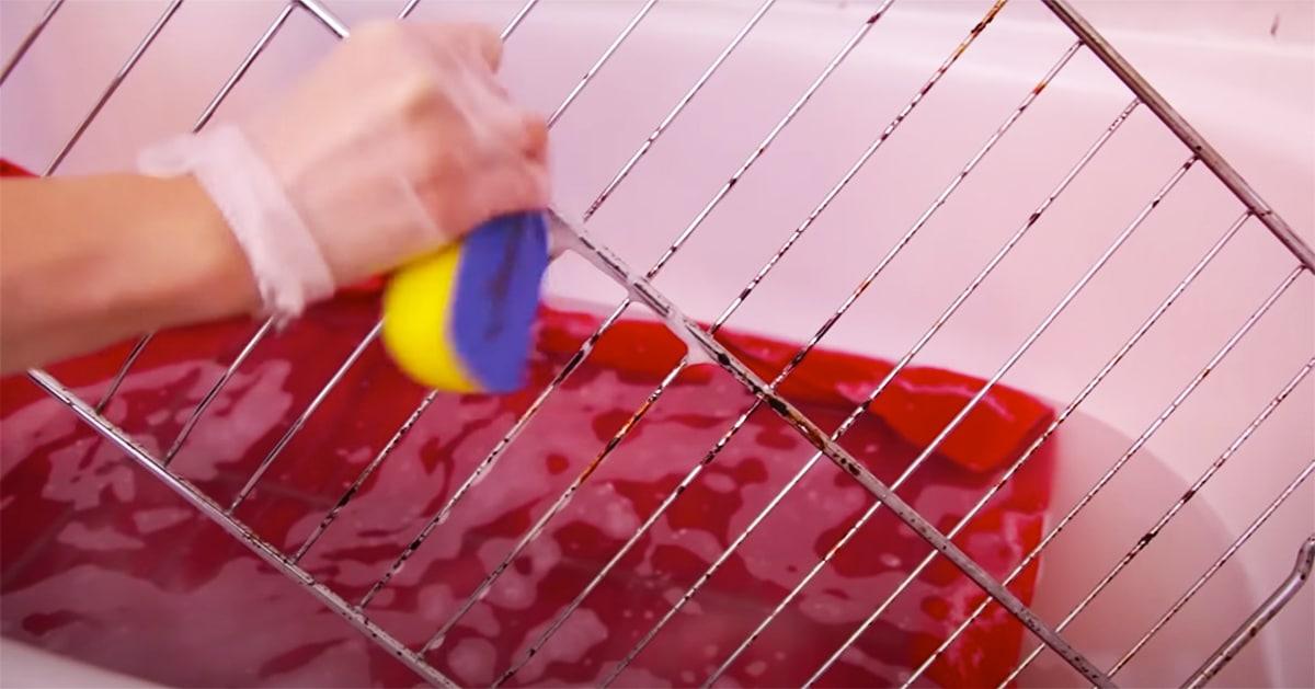 How To Clean Grease Drippings From Oven Racks
