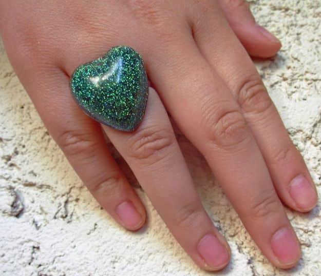 Glitter Resin Ring, budget friendly with supplies on hand and a great fix using stuff you already have on a shelf