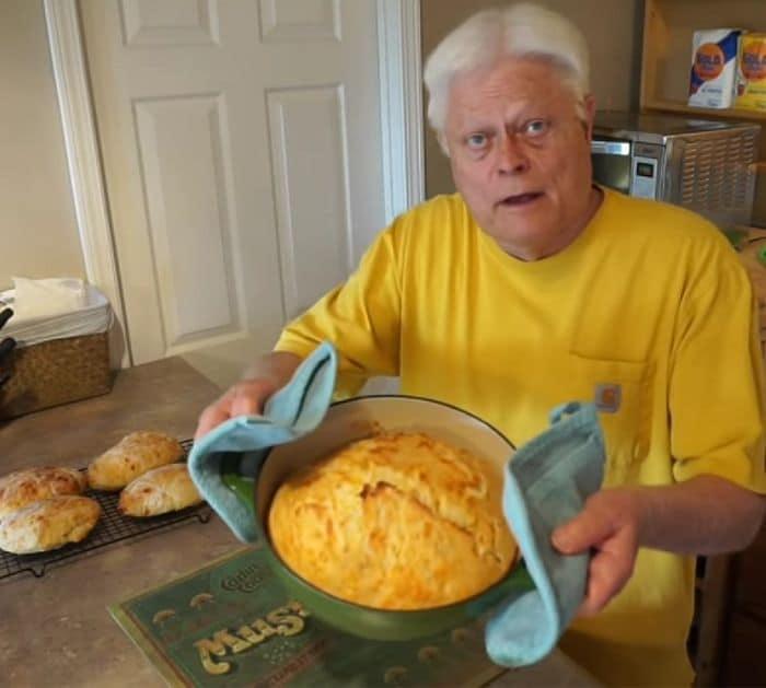 Easy to Make No-Knead Cheese Bread & Rolls