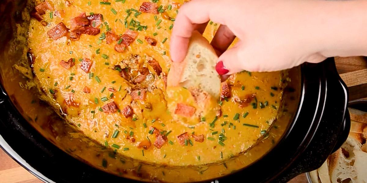 Crockpot Bacon Cheeseburger Dip Recipe