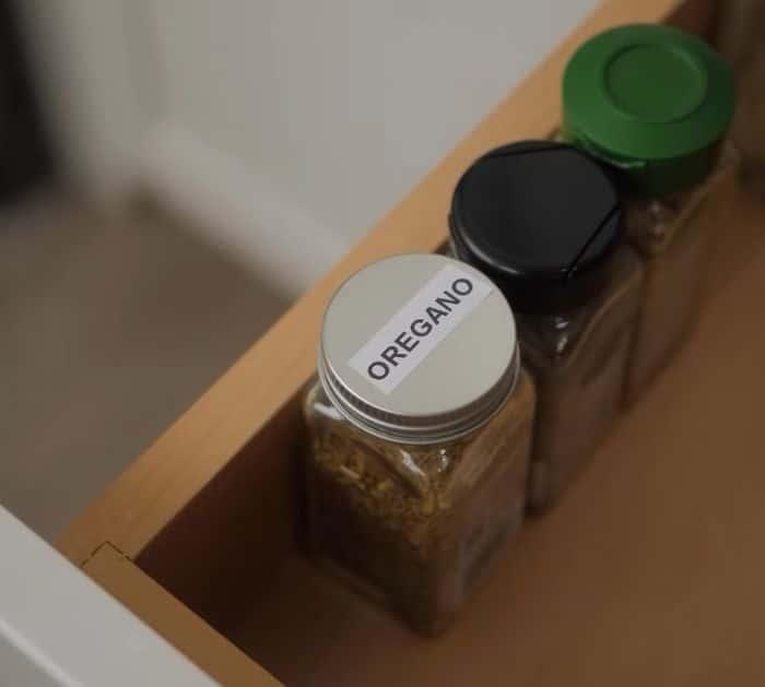 How to organize a spice cabinet