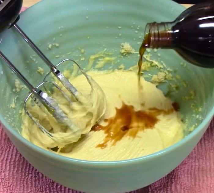 Easy Apple Sauce Cake Ingredients