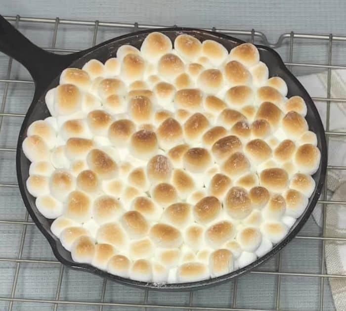 How To Make Skillet S’mores Dip