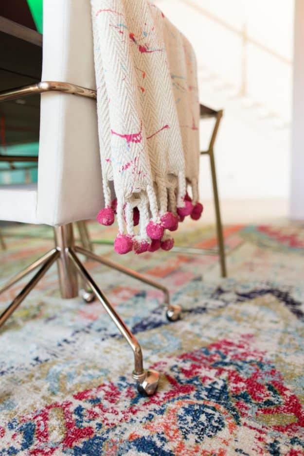 DIY Splatter Paint Throw Blanket, a diy throw blanket, simple enough for a first try and an idea worth saving for later