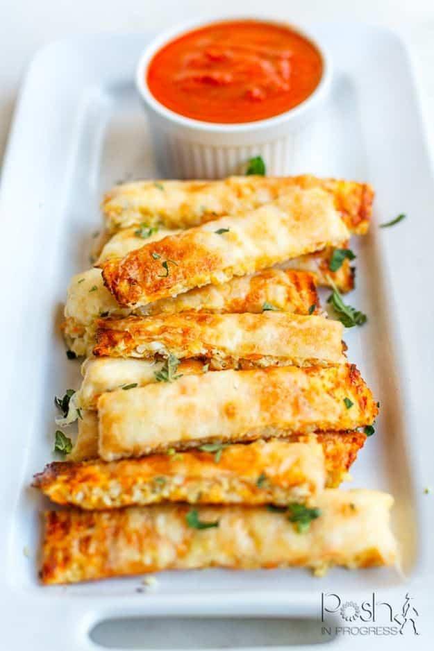 Keto Snacks - Cheesy Cauliflower Breadsticks - Keto Snack Recipes and Easy Low Carb Foods for the Ketogenic Diet On the Go #keto #ketodiet #ketorecipes
