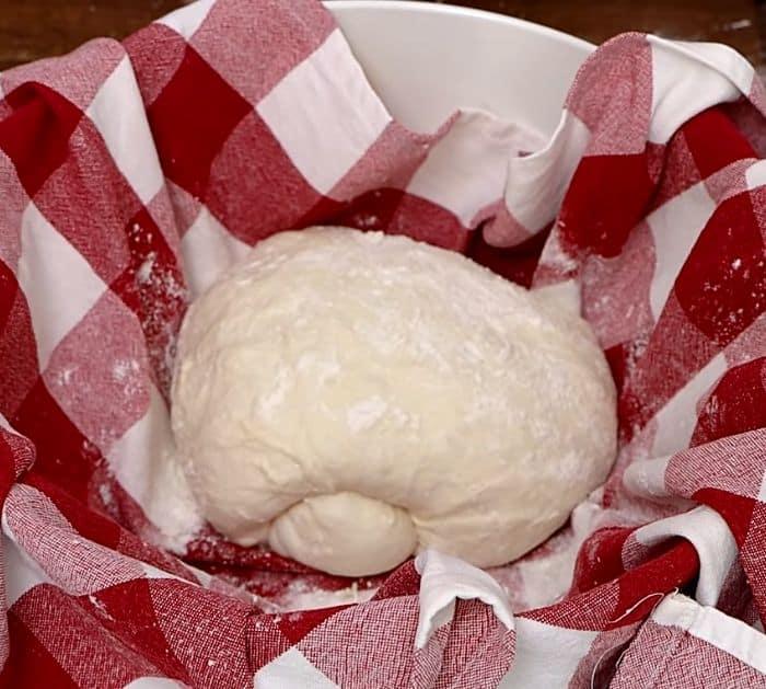 Easy No-Knead 4 Ingredient Artisan Bread Recipe