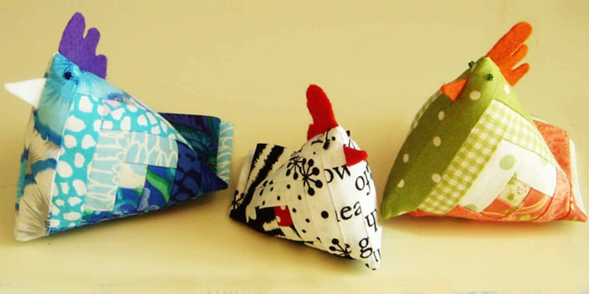 DIY Chicken Pin Cushion Made With Quilt Fabric