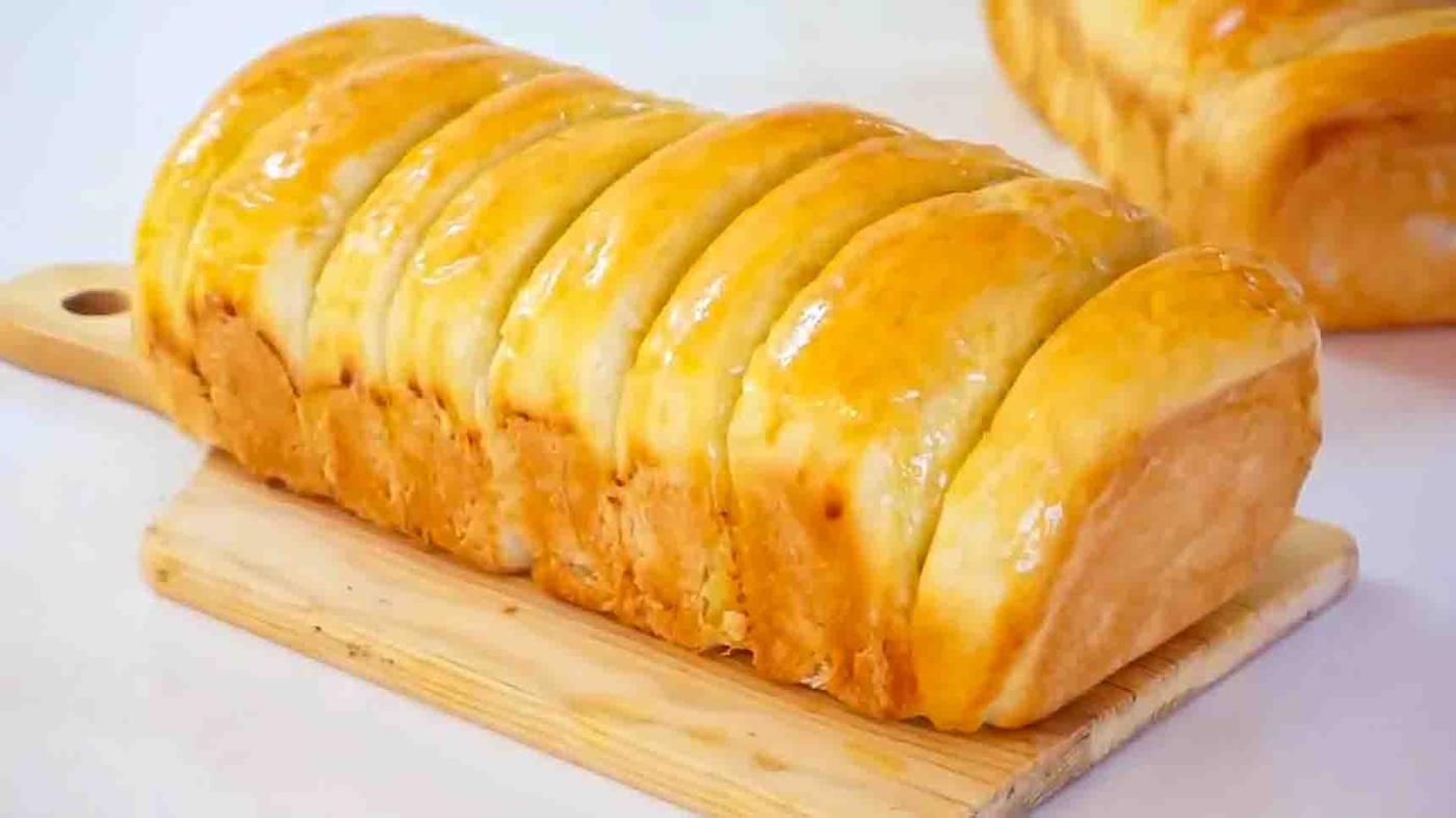 Soft Cream Cheese Loaf Bread Recipe