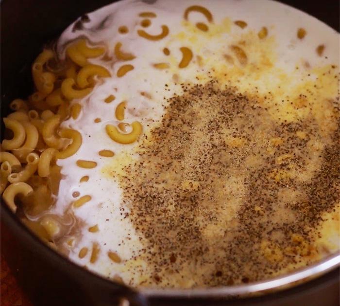 20-Minute Meals - Easy Air Fryer Recipes - Creamy Mac and Cheese
