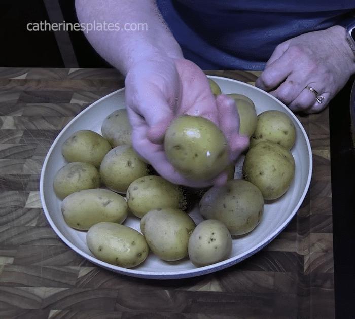 How to Make Smashed Potato Salad