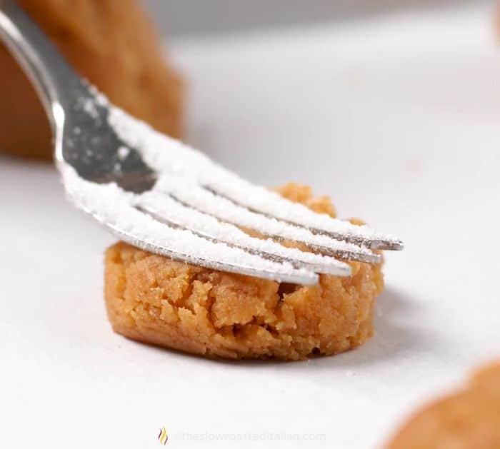 Easy To Make Peanut Butter Cookies