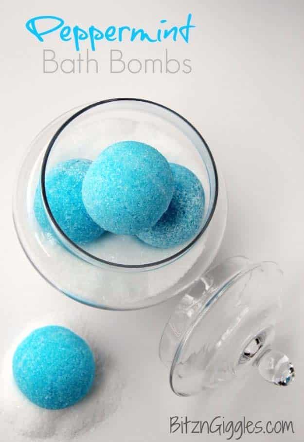 Peppermint Bath Bombs, an easy weekend project worth gifting and a budget friendly present that still feels special
