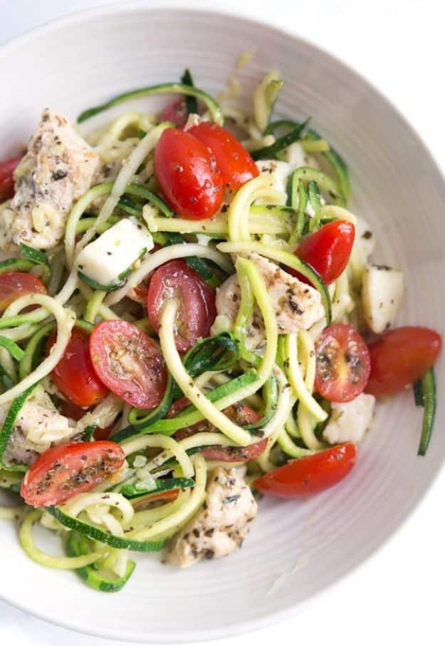Veggie Noodle Recipes - Caprese Zoodle Bowls - How to Cook With Veggie Noodles - Healthy Pasta Recipe Ideas - How to Make Veggie Noodles With Carrots and Zucchini - Vegan, Vegetari