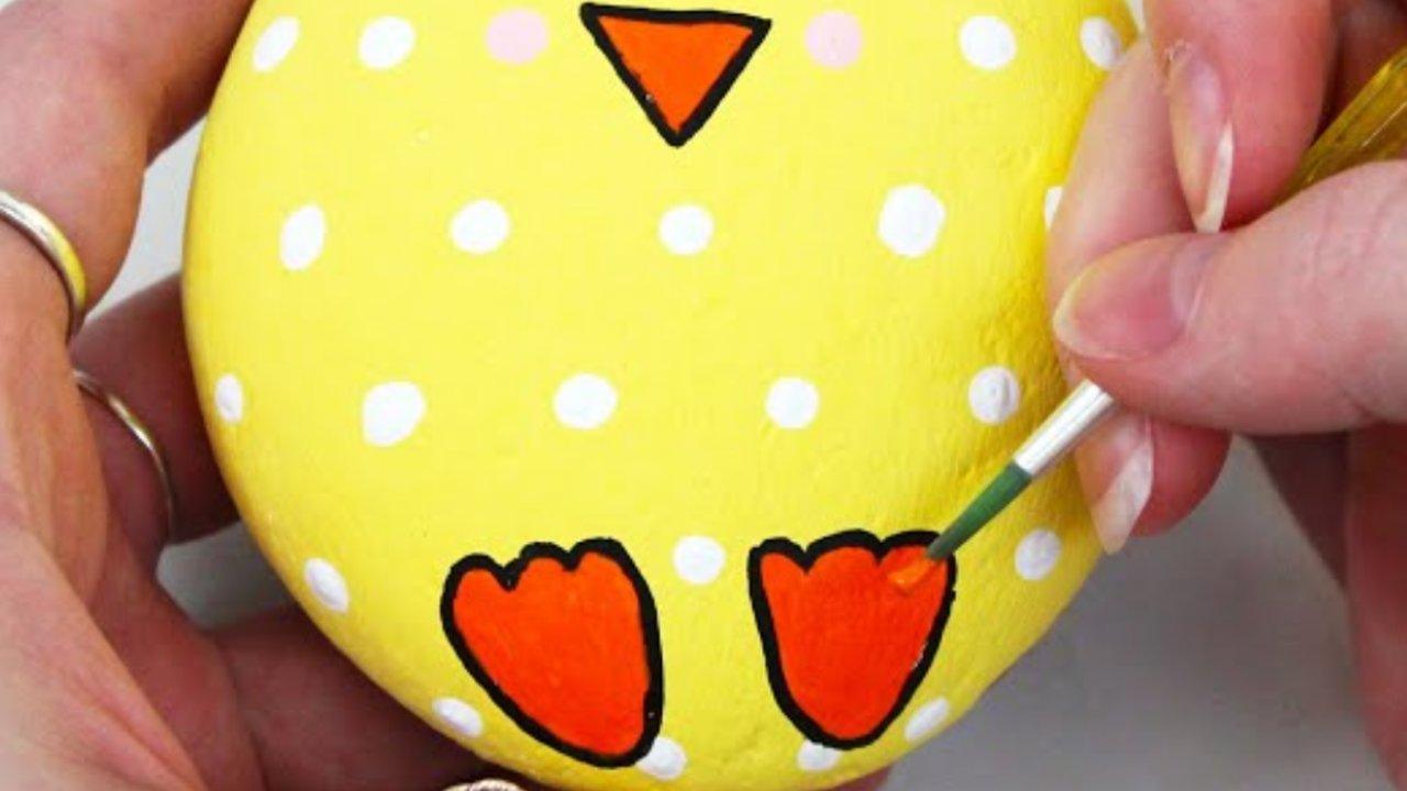 How to Paint an Easter Egg Baby Chick on a Stone