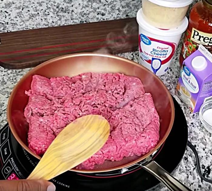 Try this easy Crockpot Lasagna Recipe