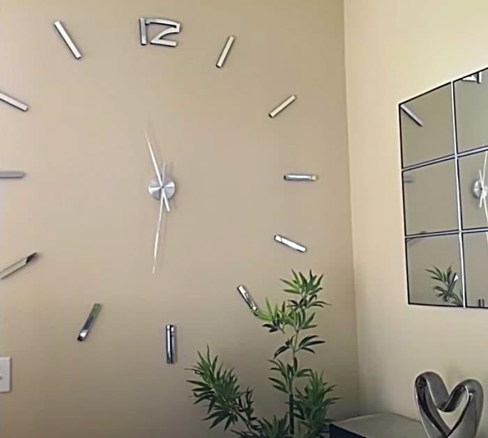 How To make a Floating Mirrored Oversized Wall Clock