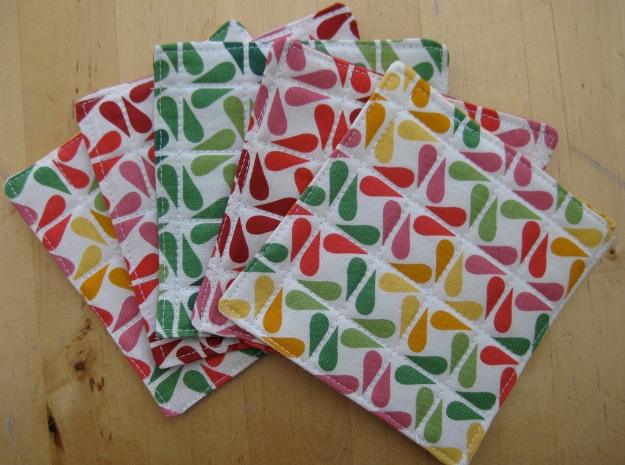 Best Quilting Projects for DIY Gifts - DIY Quilted Coasters - Things You Can Quilt and Sew for Friends, Family and Christmas Gift Ideas - Easy and Quick Quilting Patterns for Prese