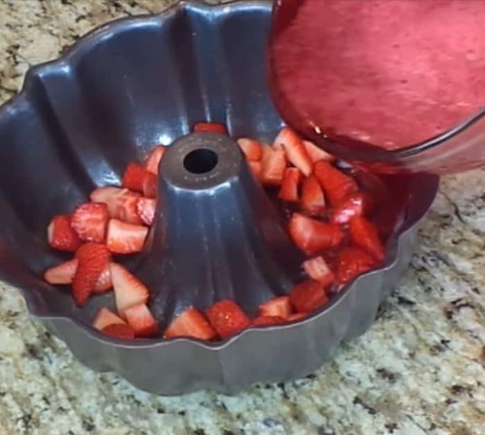 Easy Strawberry Mouse Jello Ingredients