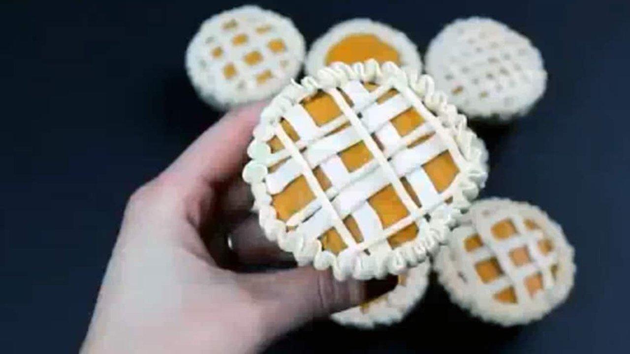 How to Make Pumpkin Pie Cupcakes