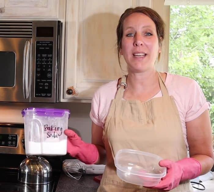 Easy Natural Oven Cleaning Hack