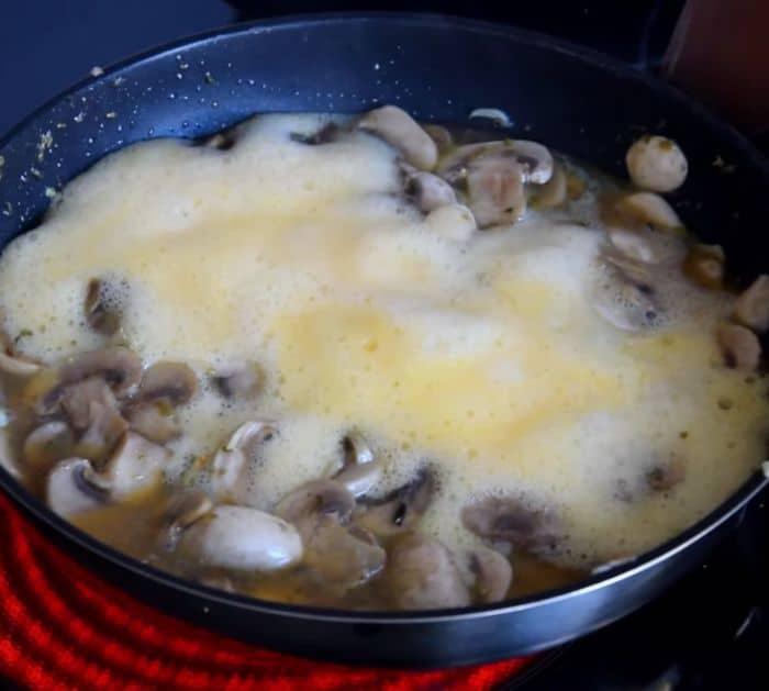 Easy To Make Cheese And Mushroom Omelet