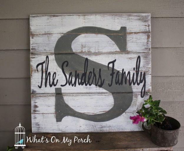 Monogram Pallet Family Name Sign, a farmhouse wall statement, a beginner friendly build with no special tools required