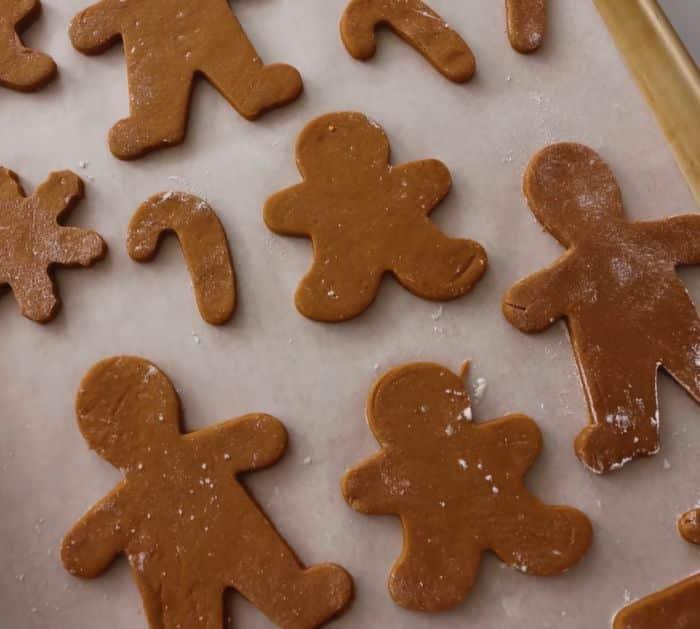 How to Make Gingerbread Cookies At Home