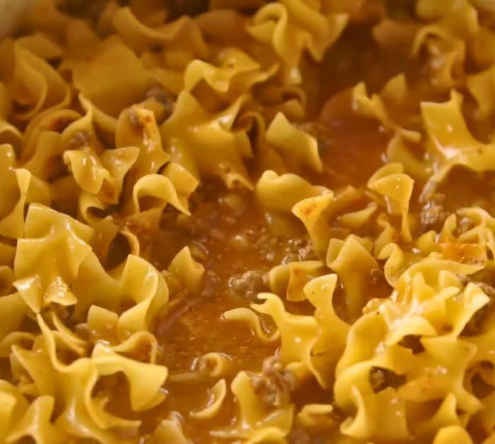 How to Make Beef Noodle Skillet