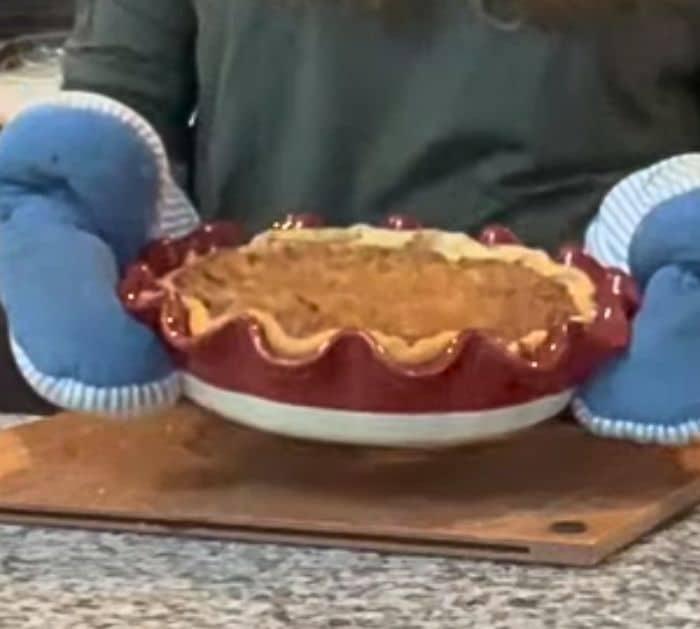 How to Make Texas Trash Pie