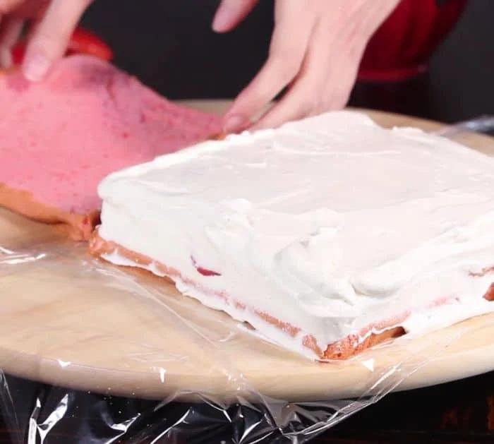 Easy Strawberry Sandwich Recipe