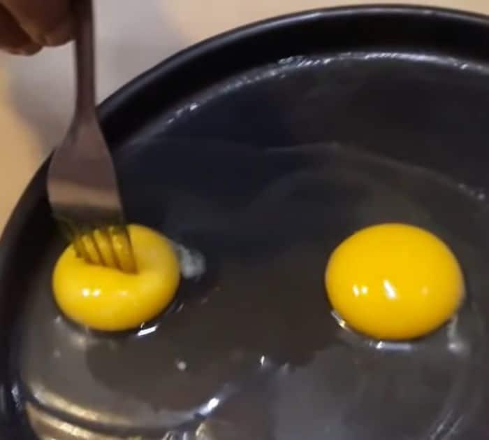 What You Need to Cook Egg in the Microwave (1)