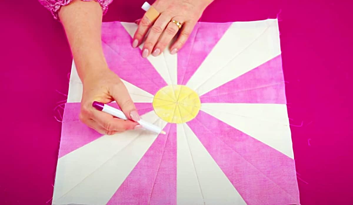 Quilt-As-You Daisy Block With Free Pattern