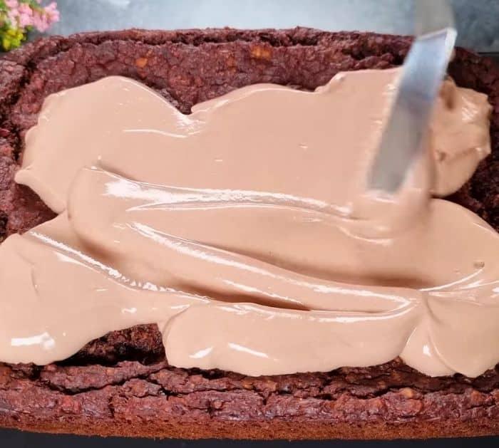 Easy To Make Chocolate Banana Oatmeal Cake