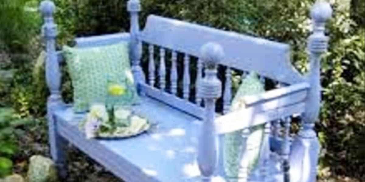 He Builds A Beautiful Bench Out Of An Old Bed And It’s Fabulous!