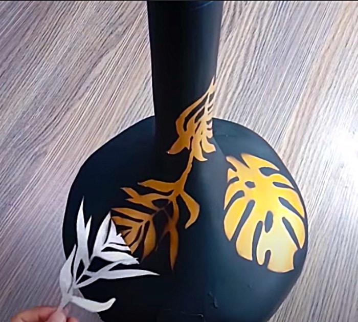 Make a DIY mid century modern vase with cardboard and a glue gun