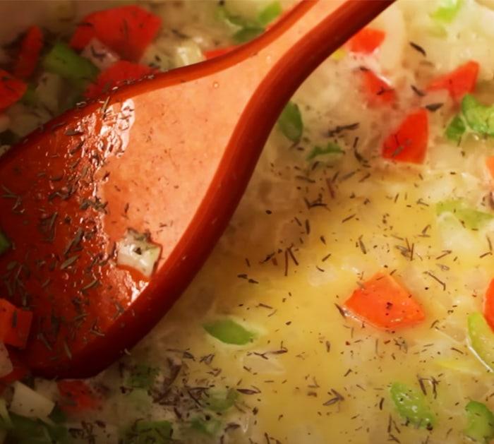 Chicken and Biscuit Casserole Recipe | Homemade Recipes