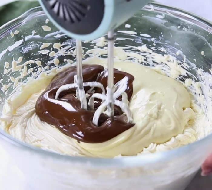 Easy Baileys Irish Cream Cheesecake