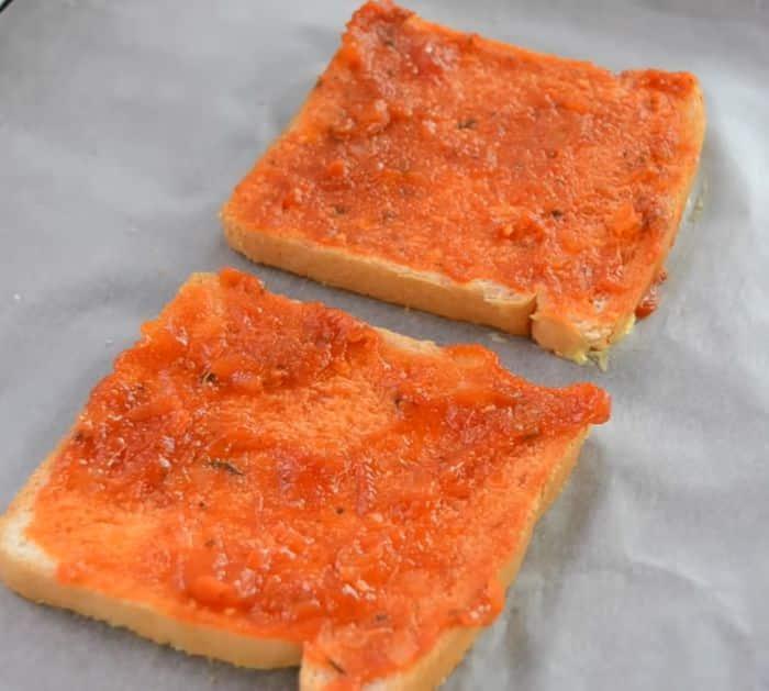 Easy Delicious Pizza Toast Recipe Ingredients