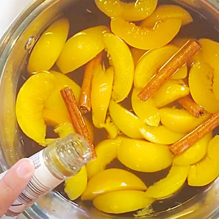 Peach Moonshine Recipe - How To Make Moonshine Cocktail - How To Can Moonshine Cocktail