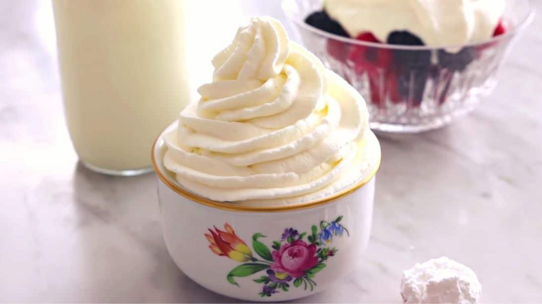 How To Make Whipped Cream Fast & Easy