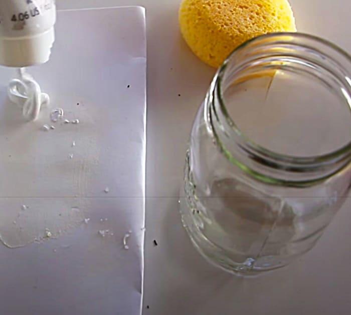 Paint The Inside Of A Mason Jar For A DIY Fairy Light