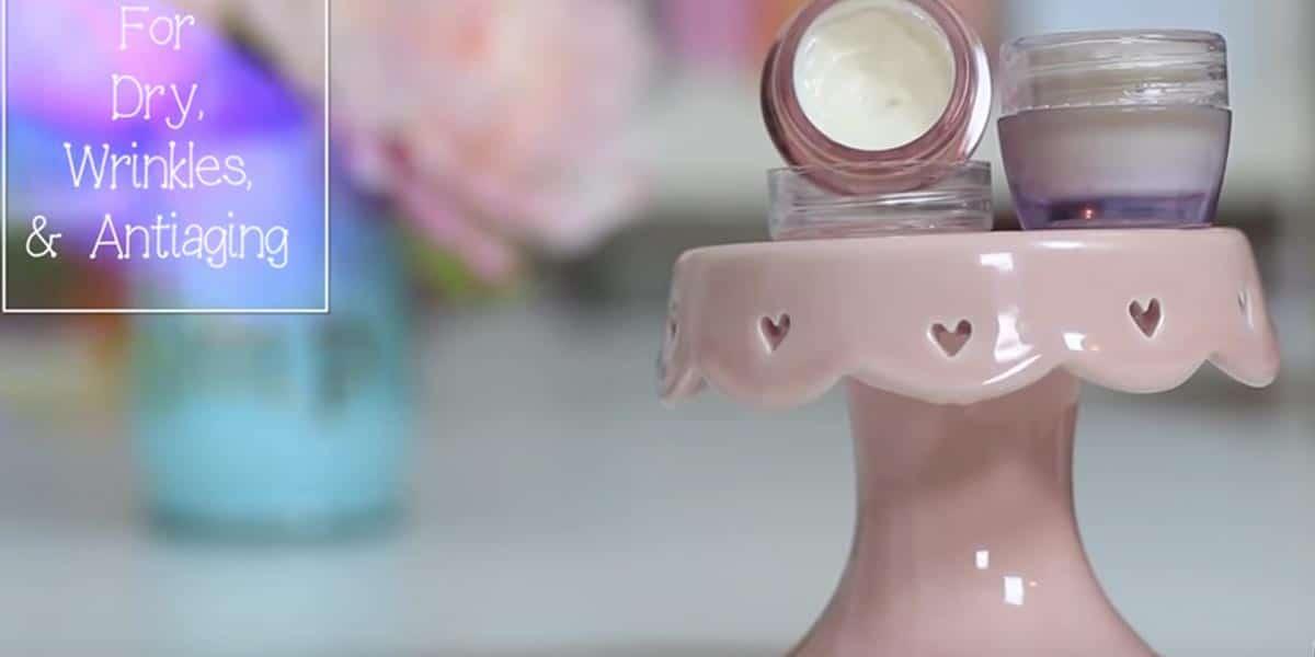 She Makes A Magic Face And Eye Cream That Softens Her Skin And Prevents Aging (Amazing!)