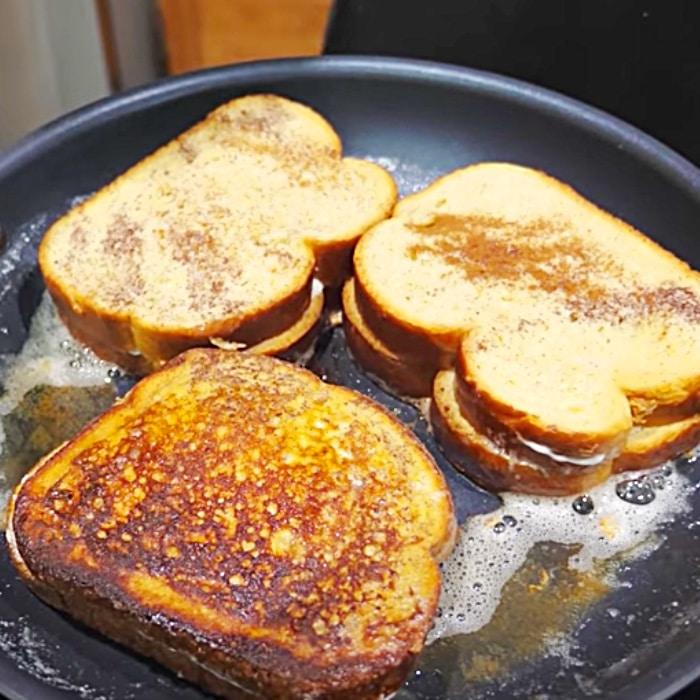 Strawberry Stuffed French Toast Recipe - Easy Breakfast Ideas - Brunch Recipes - Weekend Breakfast Recipes