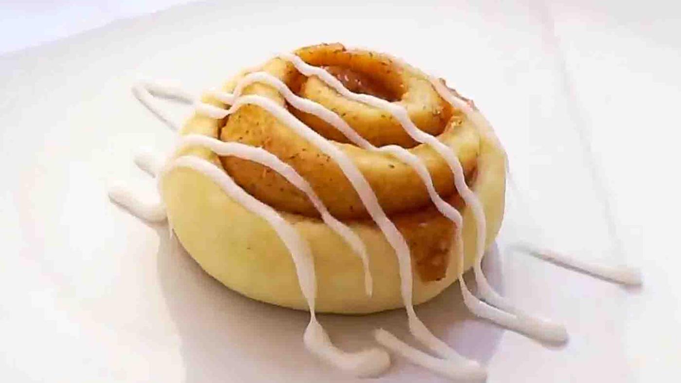 1-Minute Fluffy Cinnamon Roll Recipe