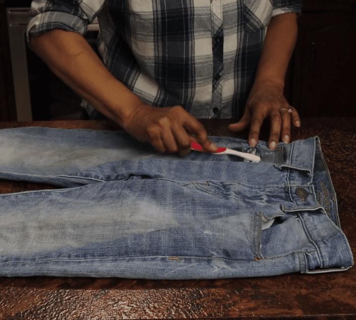 How to Wash Dirty Work Clothes Like a Pro