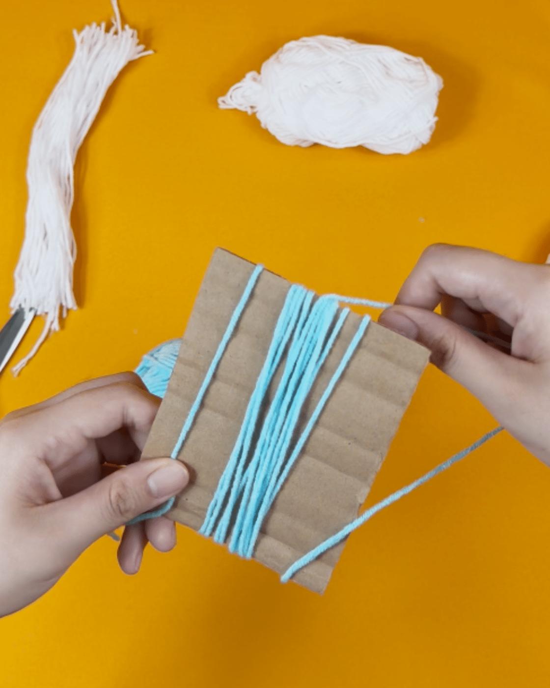 Easy Yarn Birds — how to make yarn birds